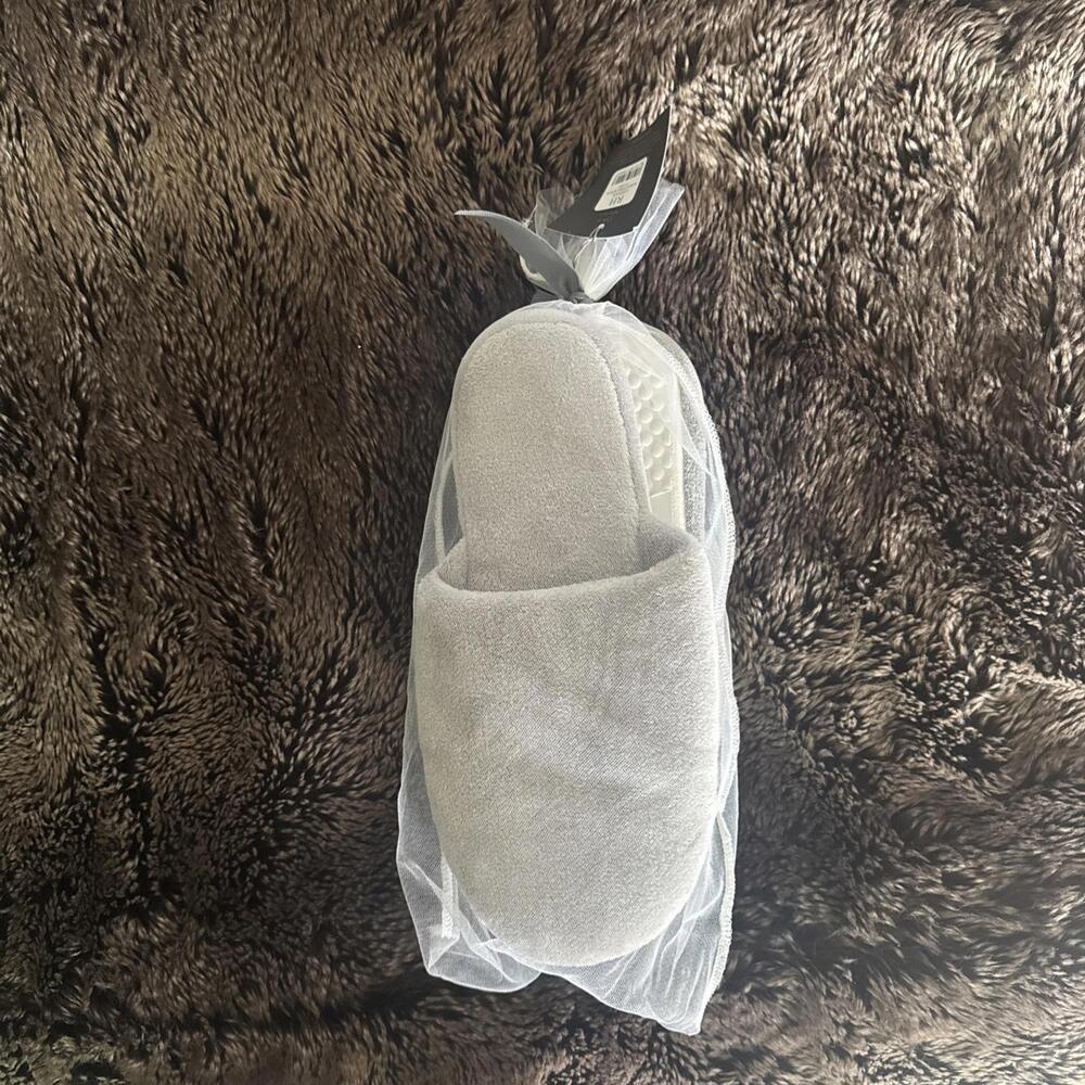 Restoration Hardware Luxury Plush Slippers Sz L Nickel Gray Unisex-NEW L